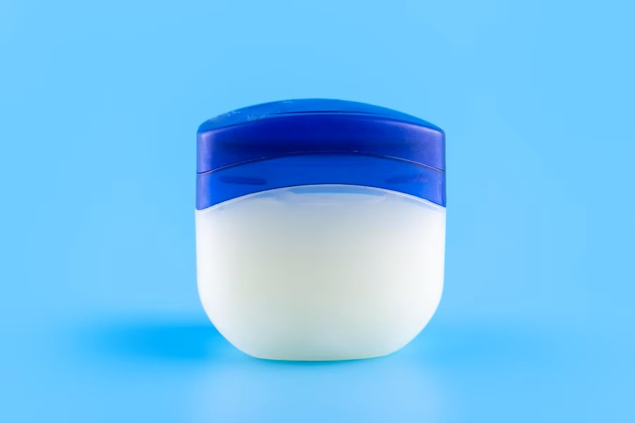 5 Manfaat Utama Petroleum Jelly Menurut Ahli Dermatologi