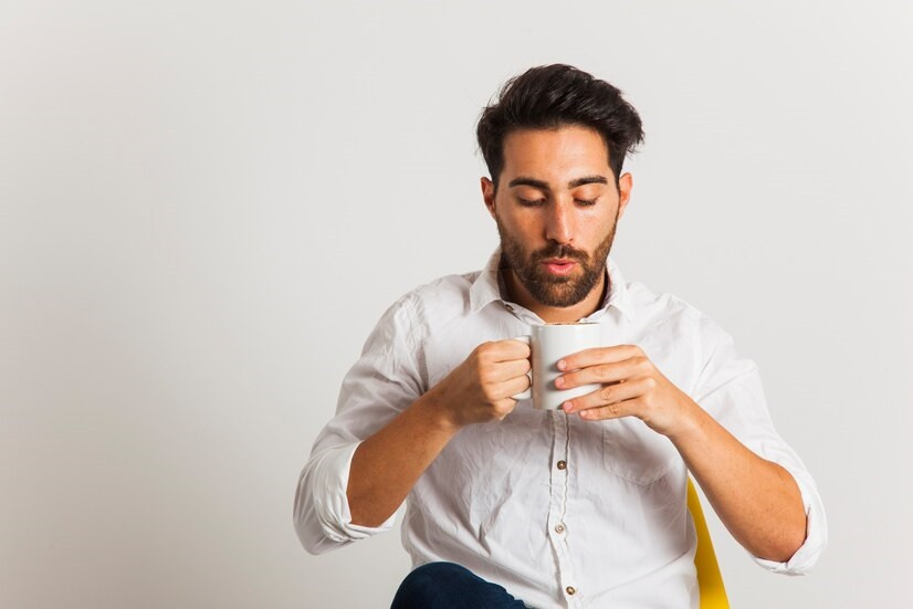 Risiko Minum Kopi Saat Berbuka Puasa