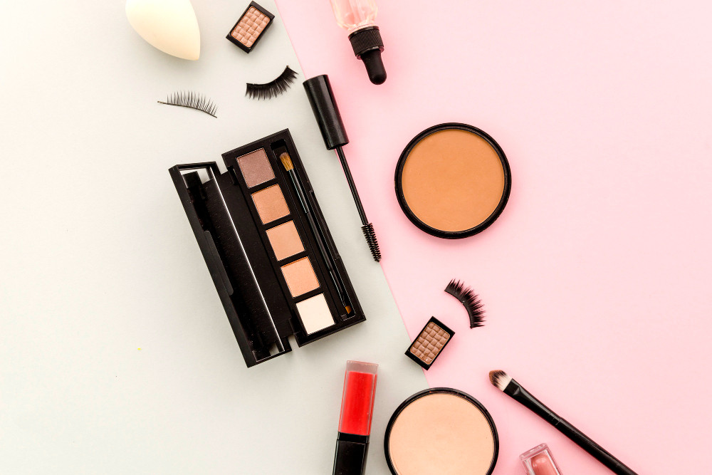 When to Toss Your Makeup: A Guide to Cosmetic Expiration and Safety